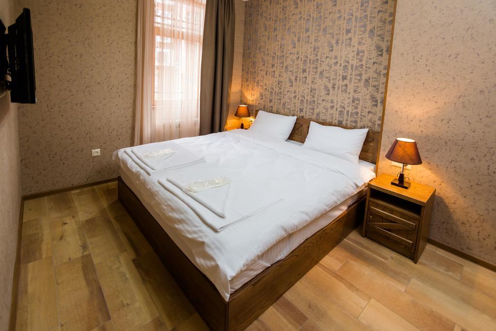 Metekhi'S Galavani Hotel Тбилиси Стая снимка