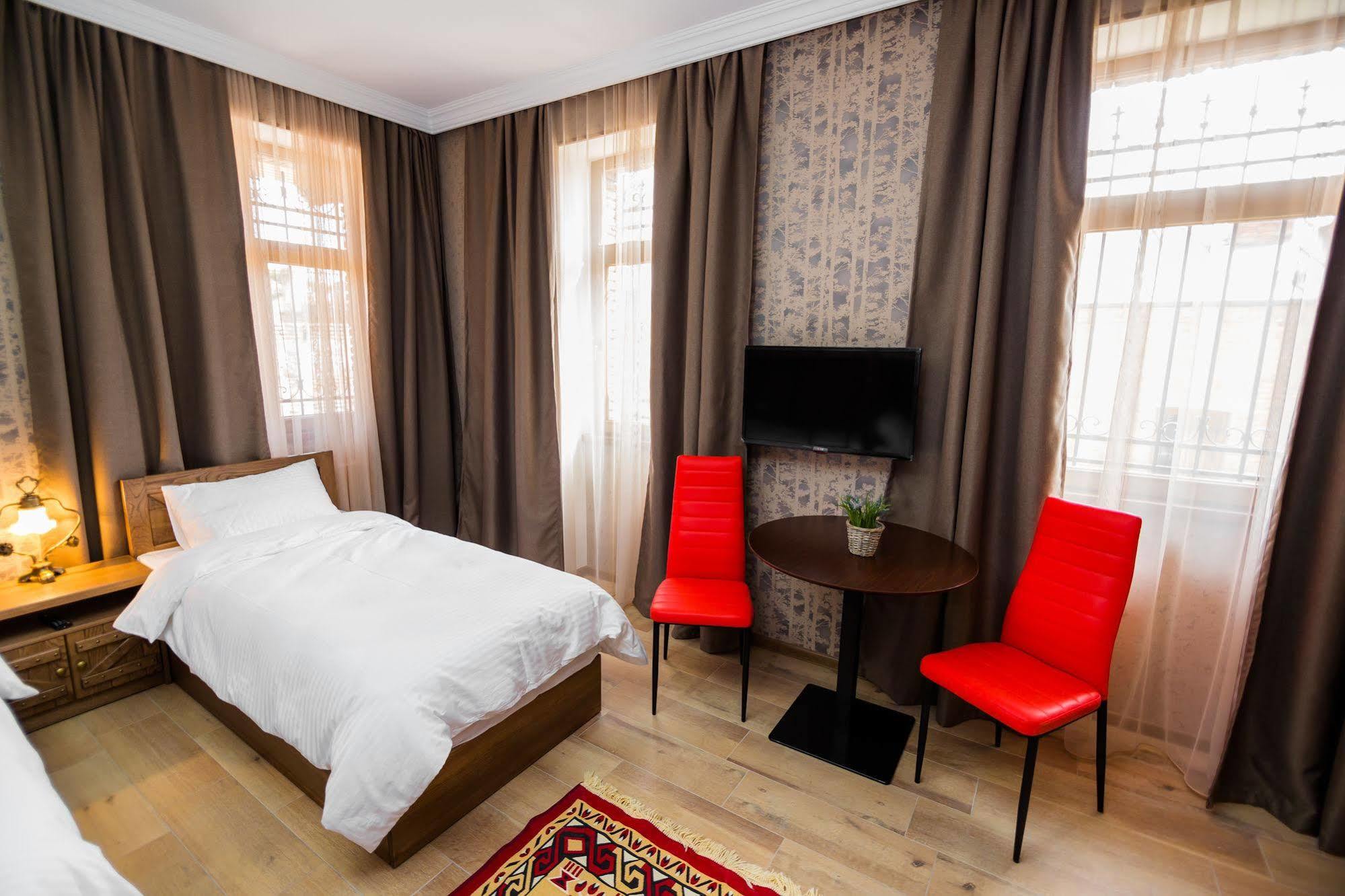 Metekhi'S Galavani Hotel Тбилиси Екстериор снимка